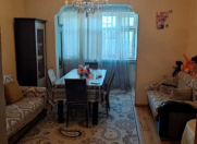 Satılır 4 otaqlı 110 m2 köhnə tikili Qaraçuxur