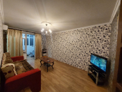 Satılır 1 otaqlı 35 m2 köhnə tikili Qara Qarayev m.