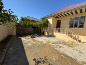 Satılır 4 otaqlı 120 m2 həyət evi Həzi Aslanov m.