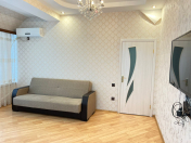 Satılır 2 otaqlı 86 m2 yeni tikili Memar Əcəmi m.