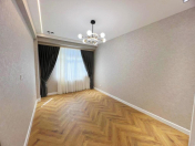 Satılır 2 otaqlı 70 m2 yeni tikili Xalqlar Dostluğu m.