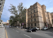 Satılır 2 otaqlı 65 m2 köhnə tikili 28 may