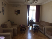 Satılır 3 otaqlı 124 m2 yeni tikili 28 May m.