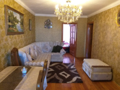 Satılır 2 otaqlı 70 m2 köhnə tikili Neftçilər m.