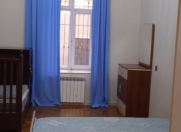 İcarəyə verilir 2 otaqlı 70 m2 köhnə tikili Fontanlar bağı