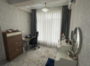 Satılır 3 otaqlı 130 m2 yeni tikili İnşaatçılar m.