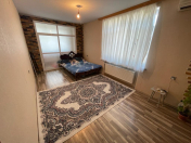 Satılır 1 otaqlı 45 m2 köhnə tikili Hövsan