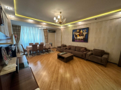Satılır 4 otaqlı 160 m2 yeni tikili Şah İsmayıl Xətai m.