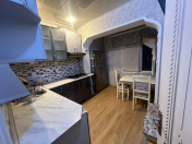 Satılır 4 otaqlı 100 m2 köhnə tikili 8 mkr