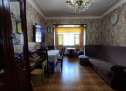 Satılır 3 otaqlı 80 m2 köhnə tikili Qara Qarayev m.