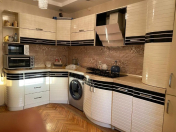 Satılır 5 otaqlı 140 m2 köhnə tikili Əhmədli