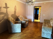 Satılır 4 otaqlı 100 m2 köhnə tikili Nəriman Nərimanov m.