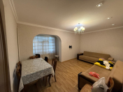 Satılır 2 otaqlı 70 m2 köhnə tikili Nəsimi m.