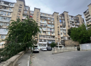 Satılır 2 otaqlı 70 m2 köhnə tikili Həzi Aslanov m.