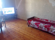 Satılır 3 otaqlı 80 m2 köhnə tikili Xalqlar Dostluğu m.