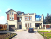 Satılır 6 otaqlı 550 m2 bağ evi Novxanı