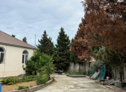 Satılır 4 otaqlı 400 m2 bağ evi Mərdəkan