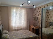 İcarəyə verilir 4 otaqlı 90 m2 köhnə tikili Elmlər Akademiyası m.