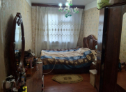 Satılır 2 otaqlı 60 m2 köhnə tikili Neftçilər m.