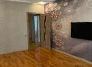 Satılır 4 otaqlı 100 m2 köhnə tikili Nizami r.