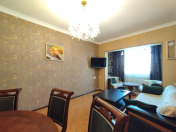 Satılır 3 otaqlı 60 m2 köhnə tikili Gənclik m.