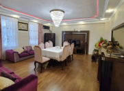 Satılır 3 otaqlı 136 m2 yeni tikili Şah İsmayıl Xətai m.