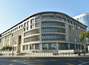 Satılır 3 otaqlı 100 m2 köhnə tikili Elmlər Akademiyası m.