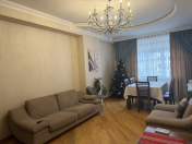 Satılır 3 otaqlı 122 m2 yeni tikili İnşaatçılar m.