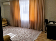 Satılır 2 otaqlı 70 m2 köhnə tikili Əhmədli m.