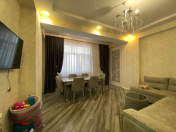 Satılır 2 otaqlı 78 m2 yeni tikili Qara Qarayev m.