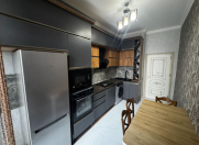 Satılır 3 otaqlı 83 m2 yeni tikili Yasamal r.