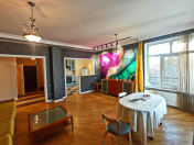 Satılır 3 otaqlı 136 m2 yeni tikili Dövlət Statistika Komitəsi