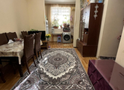 Satılır 2 otaqlı 42 m2 köhnə tikili Xalqlar Dostluğu m.