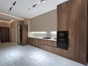 Satılır 2 otaqlı 90 m2 yeni tikili 28 May m.