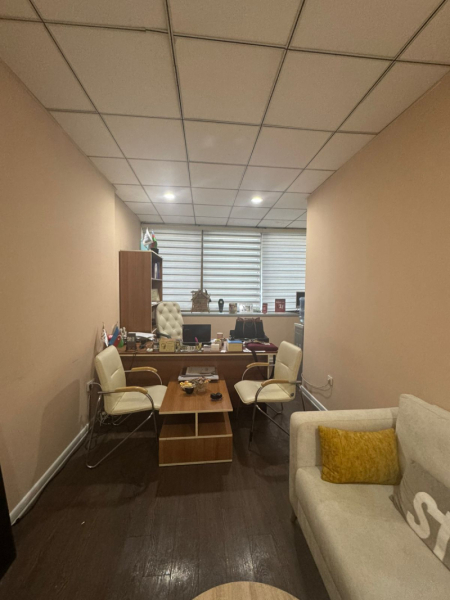 İcarəyə verilir 1 otaqlı 25 m2 ofis Nərimanov r.