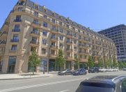 Satılır 3 otaqlı 130 m2 yeni tikili Ağ şəhər