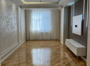 Satılır 3 otaqlı 105 m2 yeni tikili Azadlıq prospekti m.