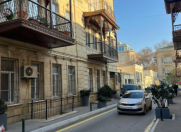 Satılır 1 otaqlı 18 m2 köhnə tikili İçəri Şəhər m.