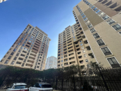 Satılır 2 otaqlı 80 m2 yeni tikili Şah İsmayıl Xətai m.