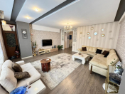 Satılır 3 otaqlı 140 m2 yeni tikili Şah İsmayıl Xətai m.