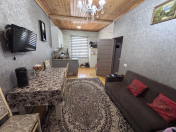 Satılır 3 otaqlı 1.6 m2 həyət evi Binə