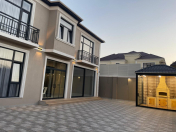 Satılır 6 otaqlı 310 m2 həyət evi Badamdar