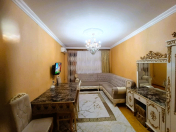 Satılır 3 otaqlı 75 m2 köhnə tikili Memar Əcəmi m.