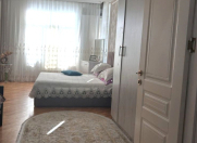 Satılır 3 otaqlı 100 m2 yeni tikili Elmlər Akademiyası m.