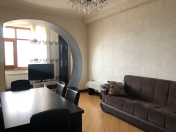 Satılır 3 otaqlı 96 m2 yeni tikili Nizami m.