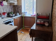 Satılır 2 otaqlı 50 m2 köhnə tikili Qara Qarayev m.