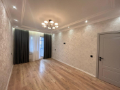 Satılır 3 otaqlı 85 m2 köhnə tikili Əhmədli m.