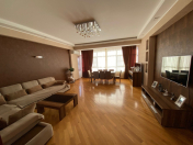 Satılır 3 otaqlı 145 m2 yeni tikili Qara Qarayev m.