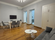 İcarəyə verilir 2 otaqlı 80 m2 köhnə tikili Sahil m.