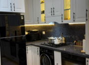 Satılır 4 otaqlı 156 m2 köhnə tikili Bakıxanov